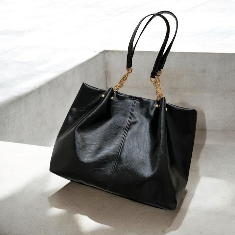 Women's Soft Texture Chain Handbag – Large Capacity Fashionable Purse, Travel Shoulder Bag, Fashion Tote, Messenger Bag, Feminine Hobo Style