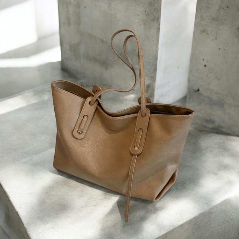 Women's Large Capacity Leather Fashion Tote Bag – Winter Designer Trendy Handbag, Soft Shoulder Hand bag for Office, Feminine Hobo Style